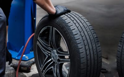 Jak zmierzyć głębokość bieżnika i kiedy wymienić opony?